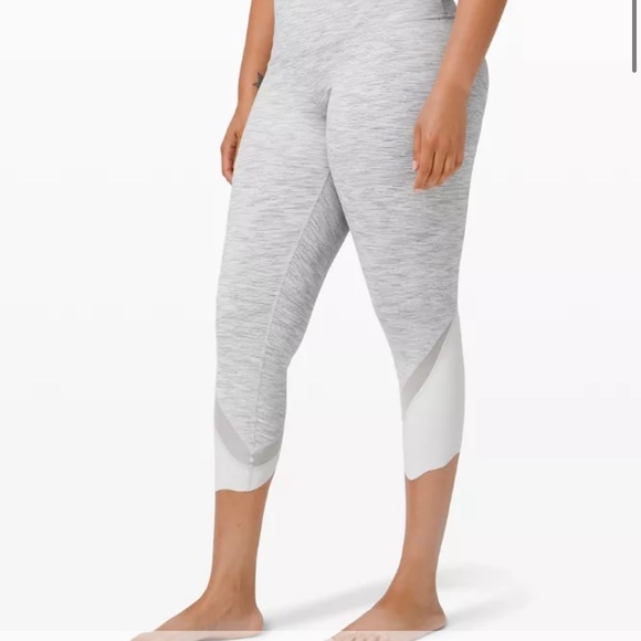 Lululemon Wunder Under Scalloped Hem High-Rise Crop Leggings 23"size 10 - Picture 1 of 10